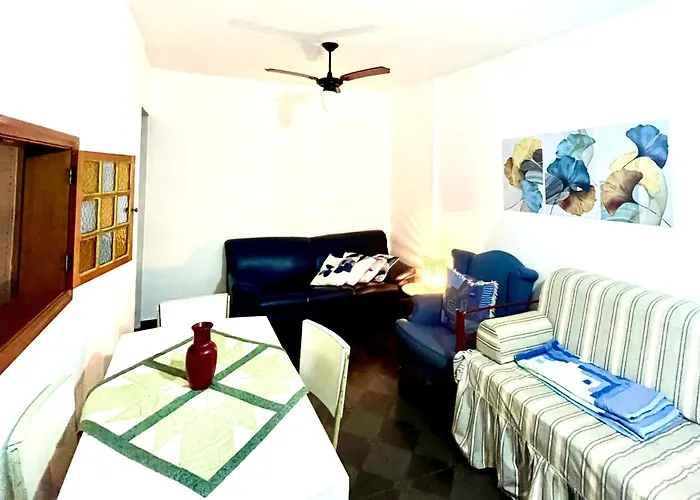 Apartamento Confortavel Com Varanda