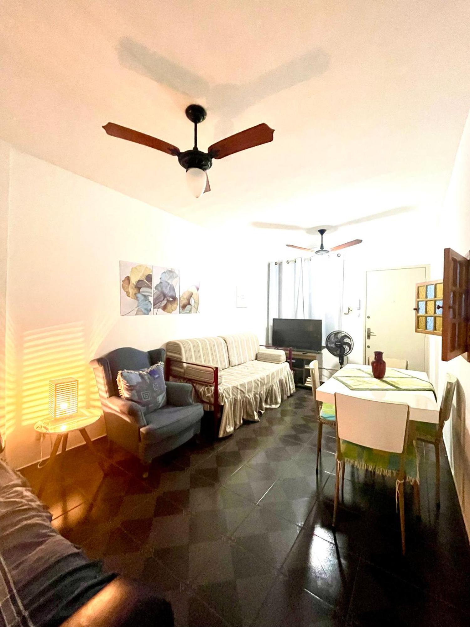 Confortavel Com Varanda Apartamento